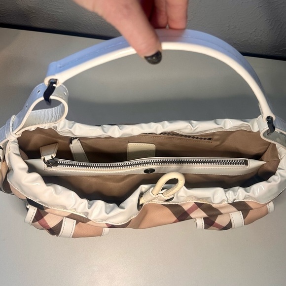 Authentic Burberry Nova Check Shoulder Bag - Like New Condition - Picture 2 of 9